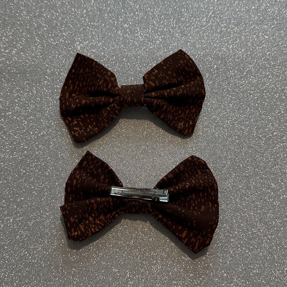 Handmade brown/gold sparkle large clip on bow